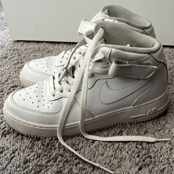 I wore once , price negotiable - Picture 3 of 5